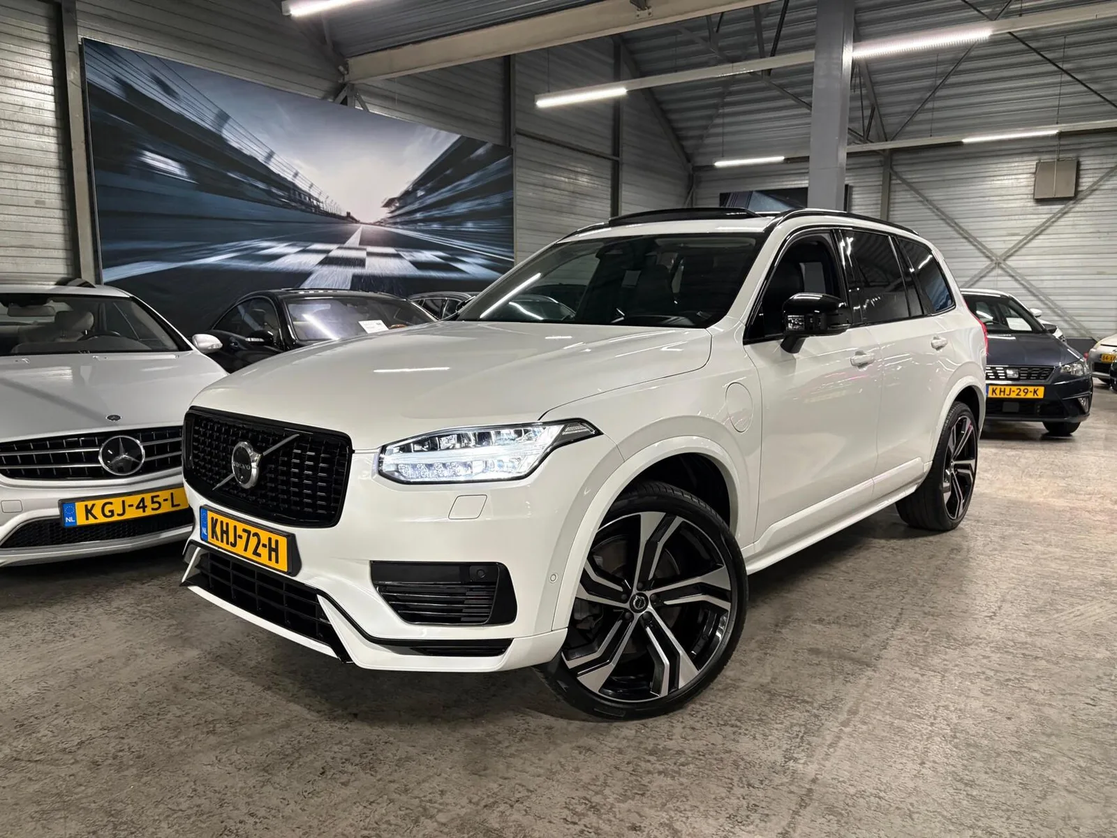 Volvo XC90 (2023) — foto 1