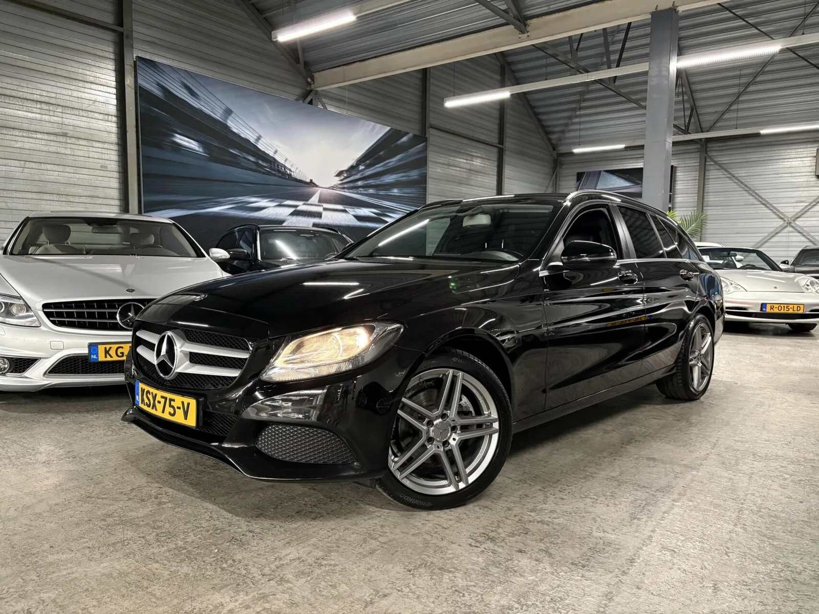 Mercedes-Benz C-Klasse (2016) — foto 1