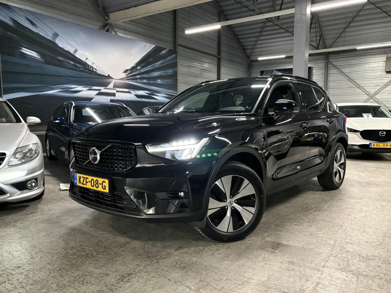 Volvo XC40 (2023) — foto 1