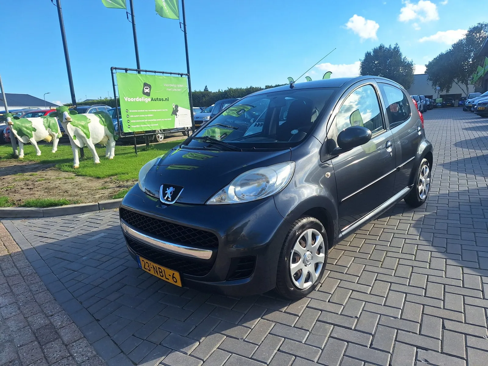 Peugeot 107 (2010) — foto 1