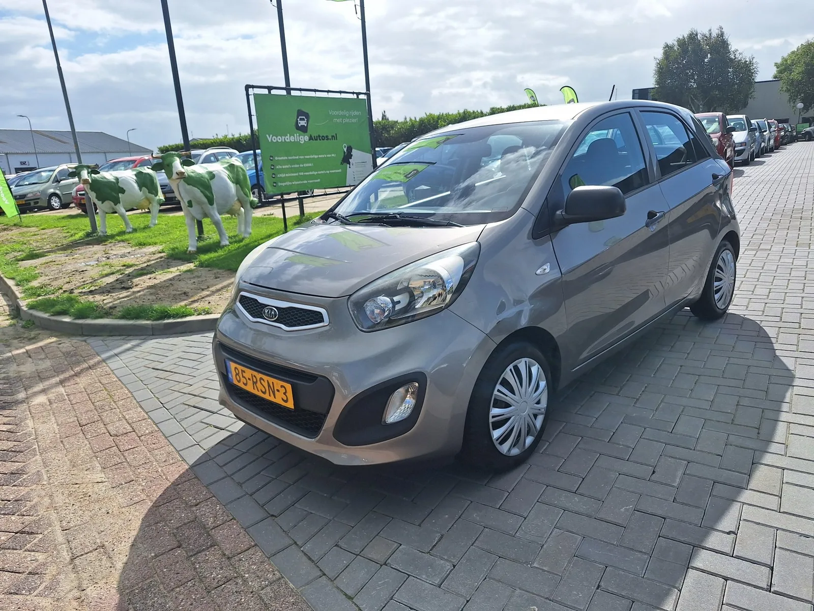 Kia Picanto (2011) — foto 1