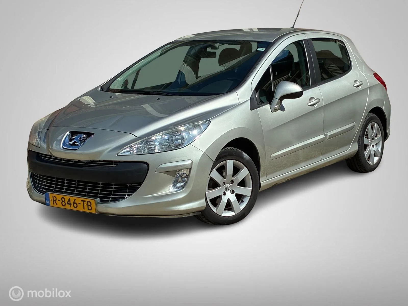 Peugeot 308 (2007) — foto 1