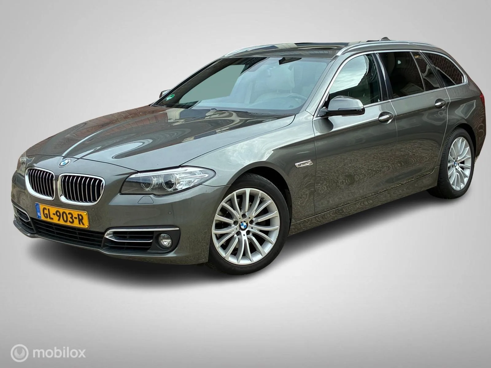 BMW 5-Serie (2015) — foto 1