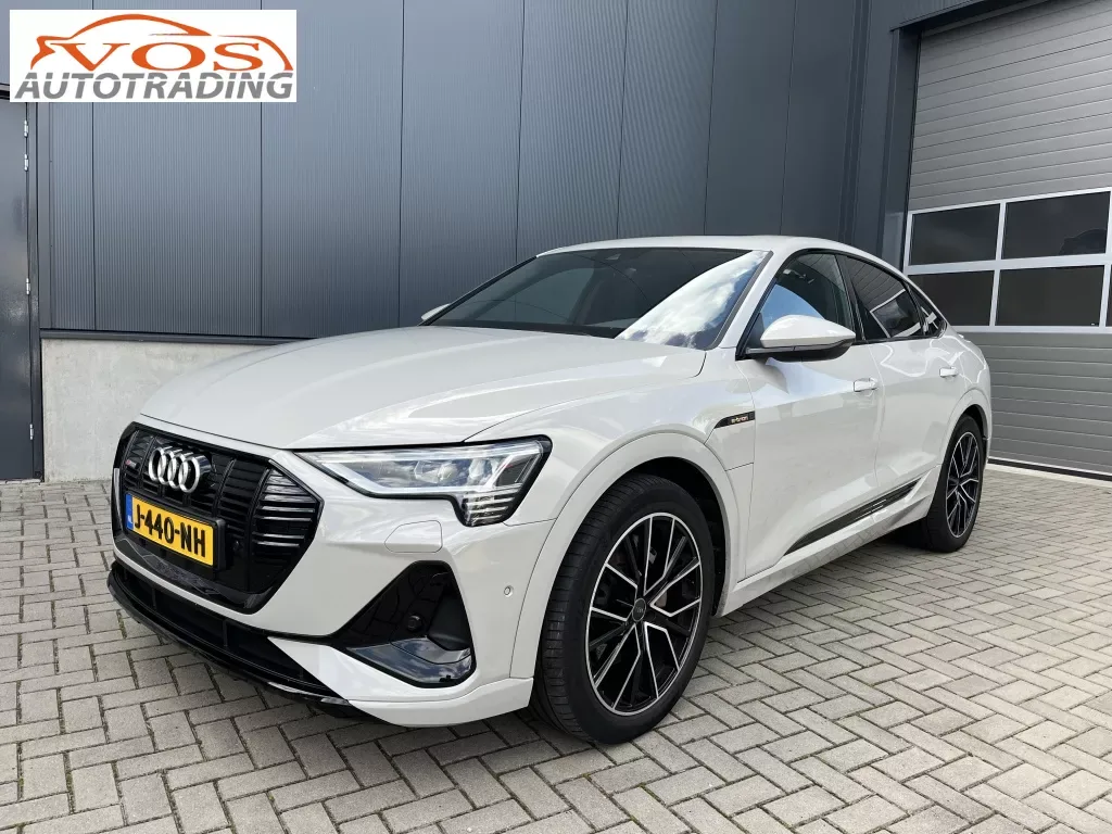 Audi e-tron Sportback (2020) — foto 1