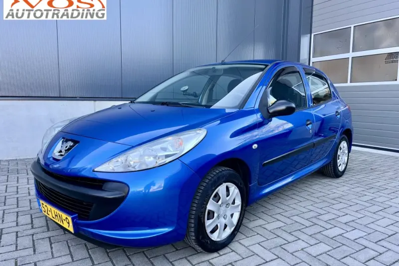 Peugeot 206+ (2010)