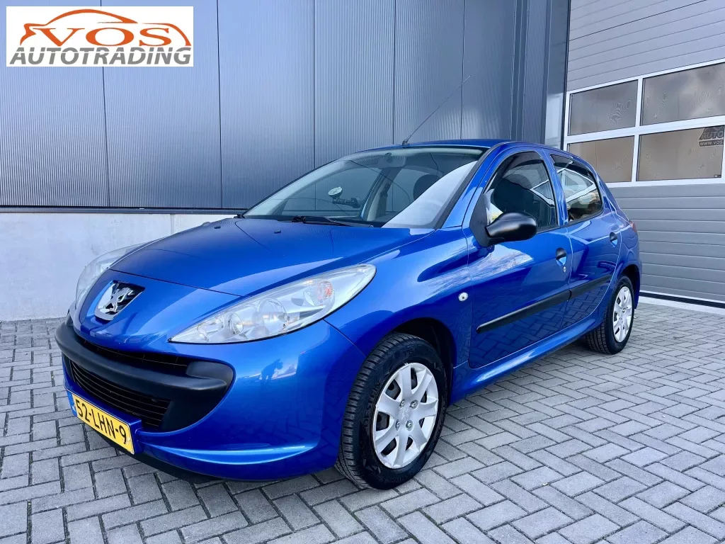 Peugeot 206+ (2010) — foto 1