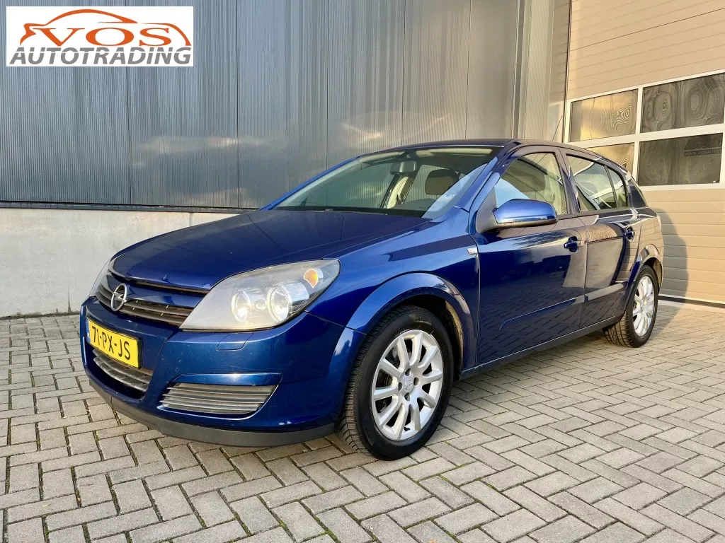 Opel Astra (2005) — foto 1