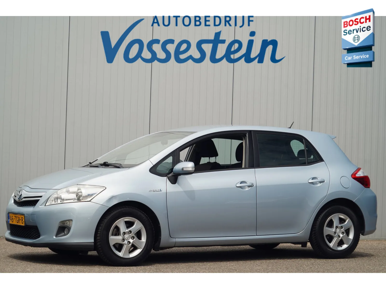 Toyota Auris (2012) — foto 1