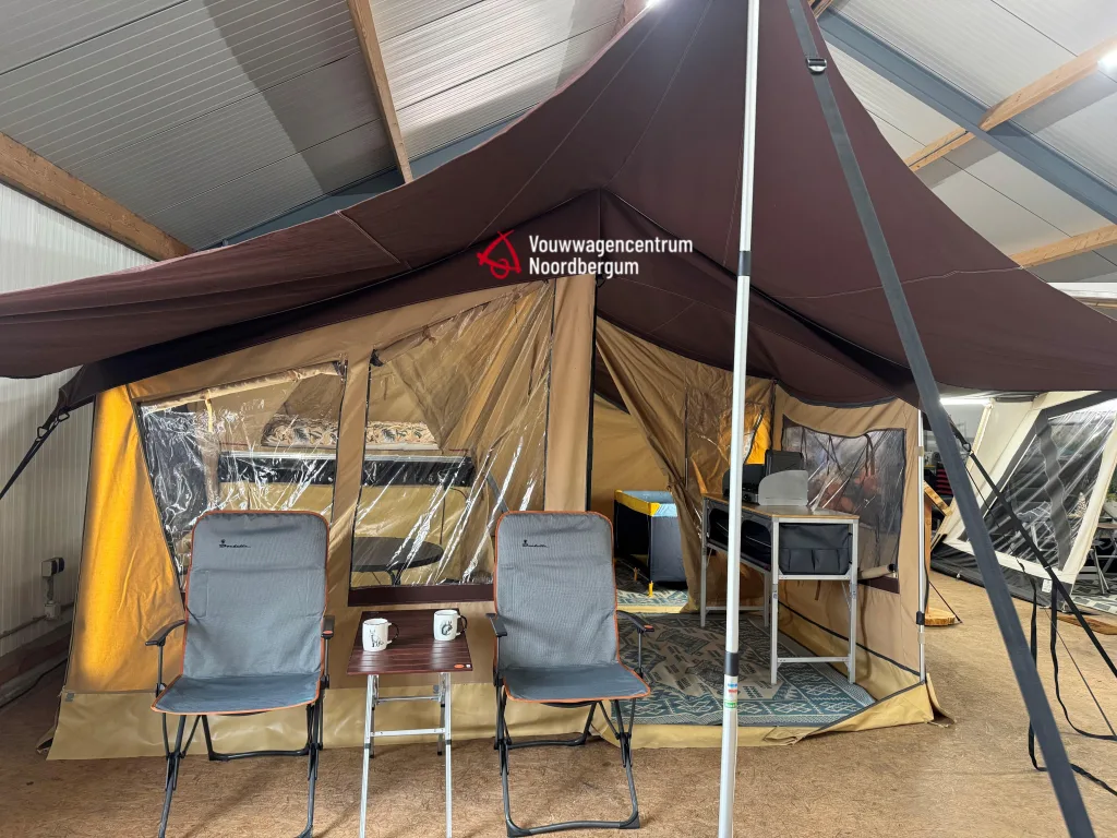 Campooz Laluna (2024) — foto 1