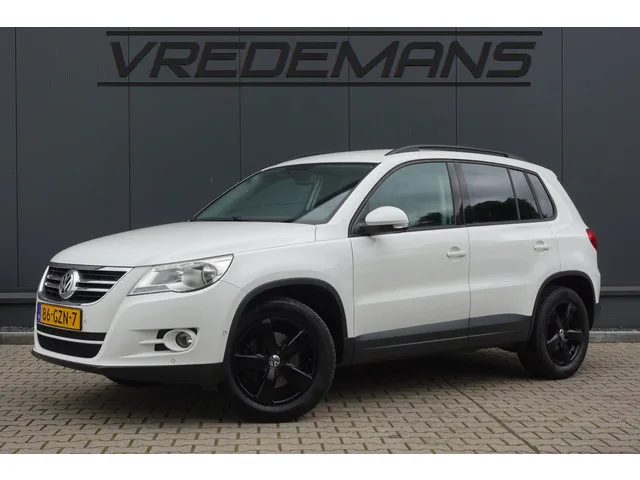 Volkswagen Tiguan (2008) — foto 1