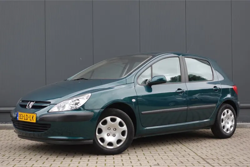 Peugeot 307 (2002)