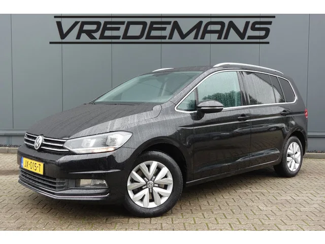 Volkswagen Touran (2016) — foto 1