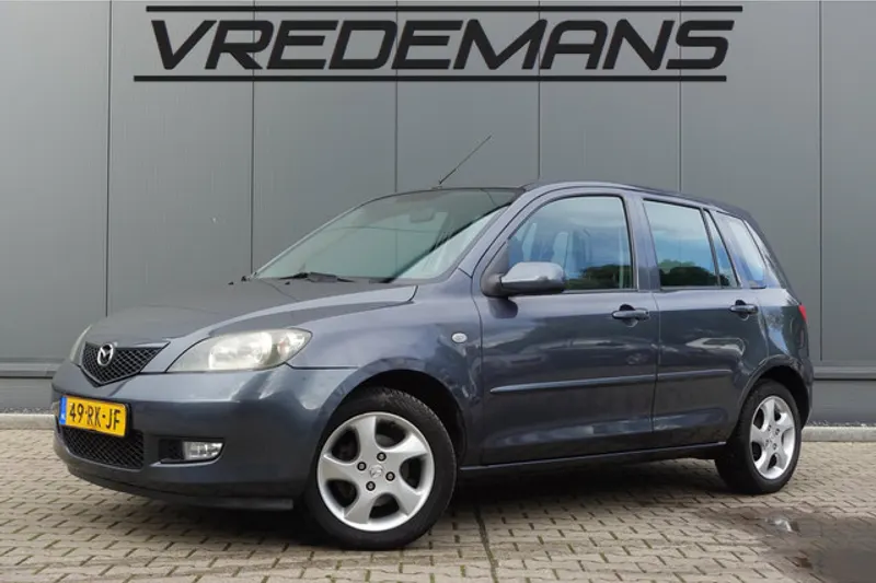Mazda 2 (2005)