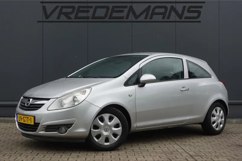 Opel Corsa (2008)