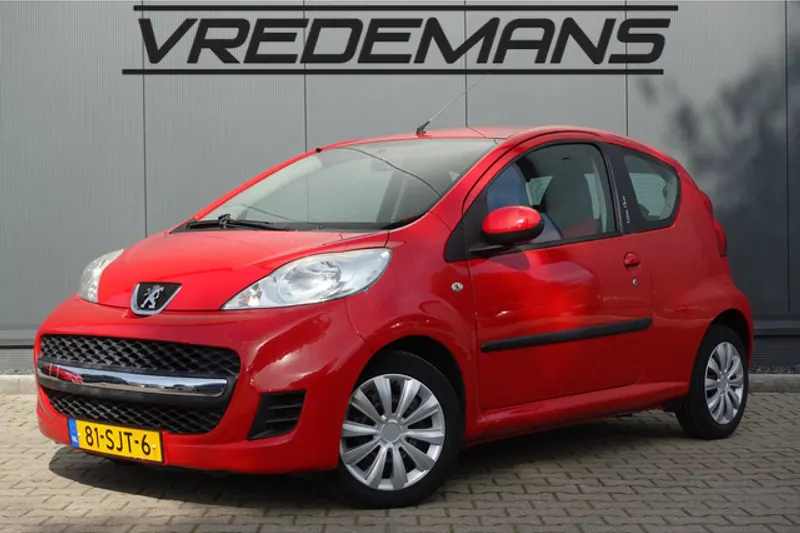 Peugeot 107 (2008)