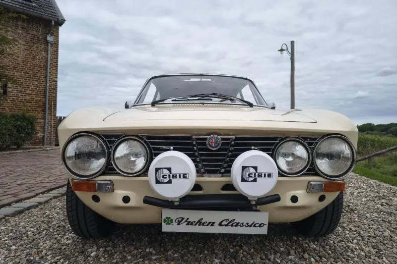 Alfa Romeo GT Junior (1976)