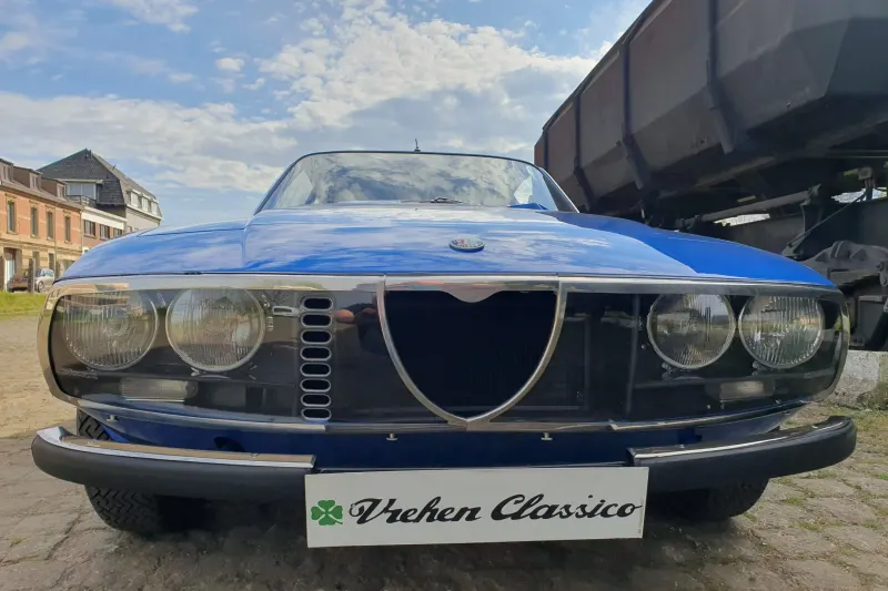 Alfa Romeo Junior (2000)