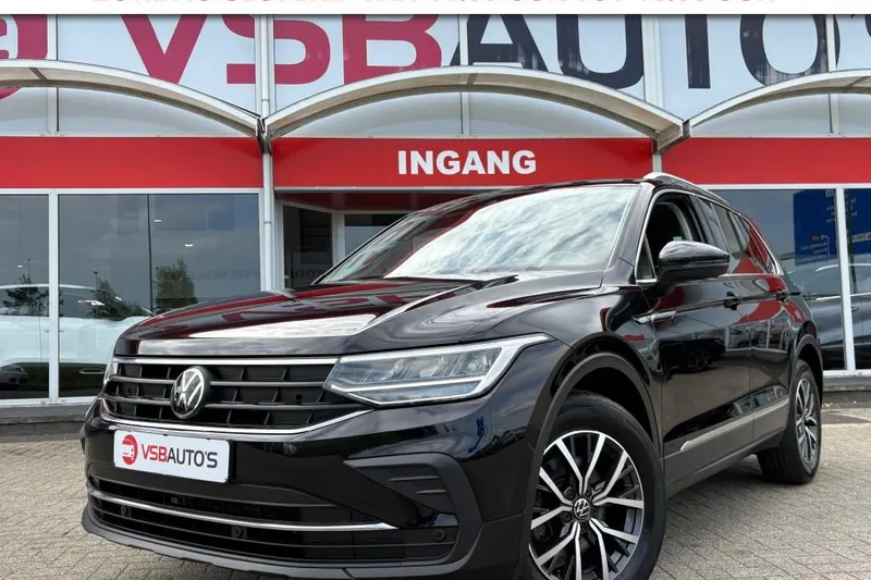 Volkswagen Tiguan (2023)