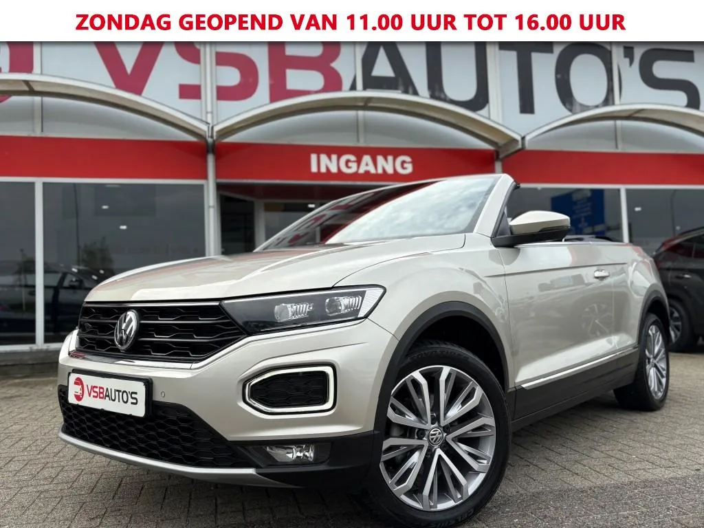 Volkswagen T-Roc (2021) — foto 1