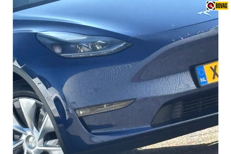 Tesla Model Y (2022)