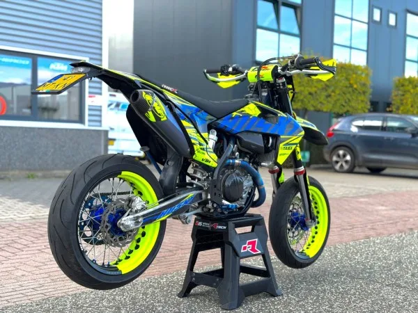 Husqvarna FE 450 (2021) — foto 1