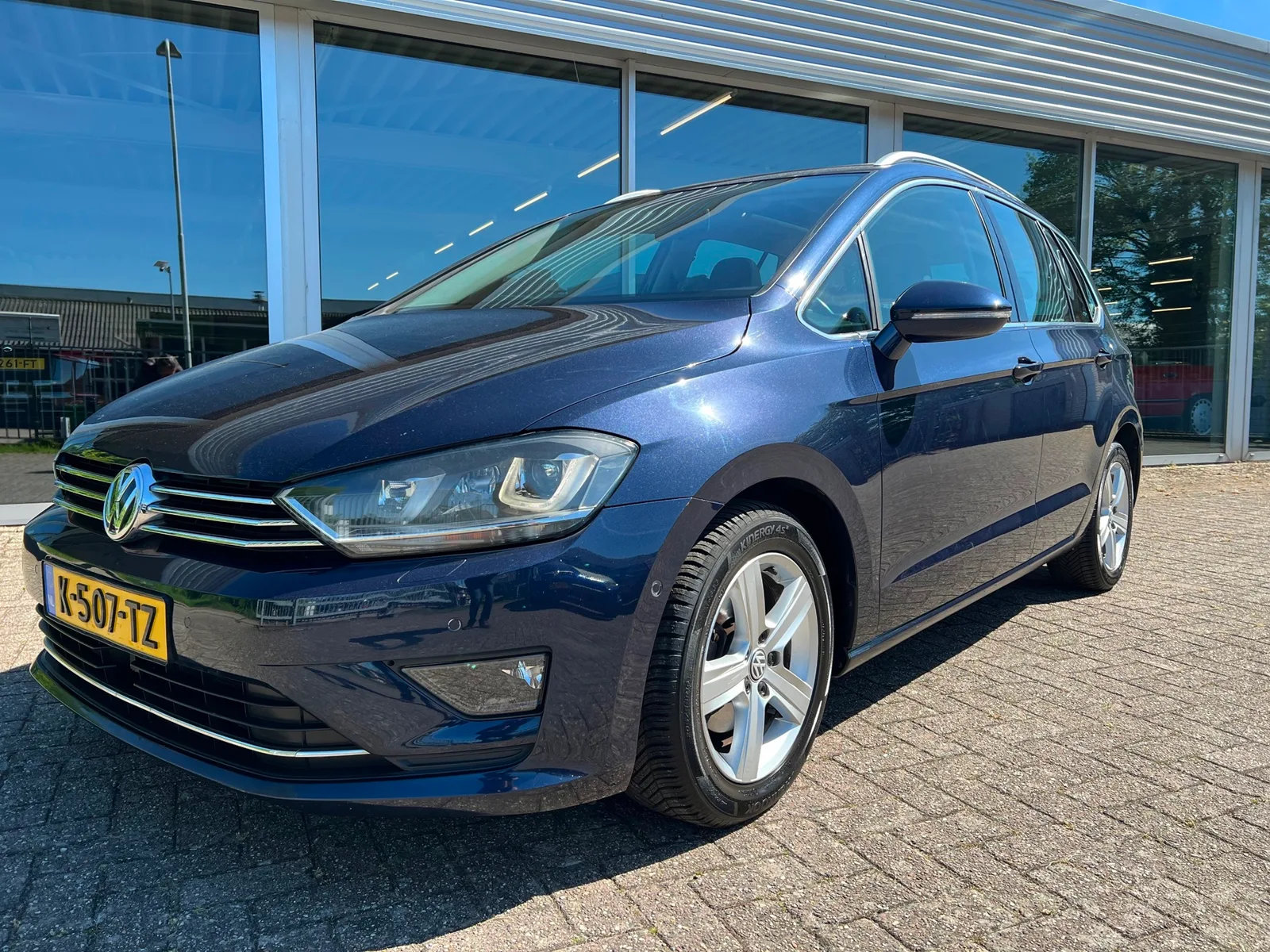 Volkswagen Golf Sportsvan (2016) — foto 1
