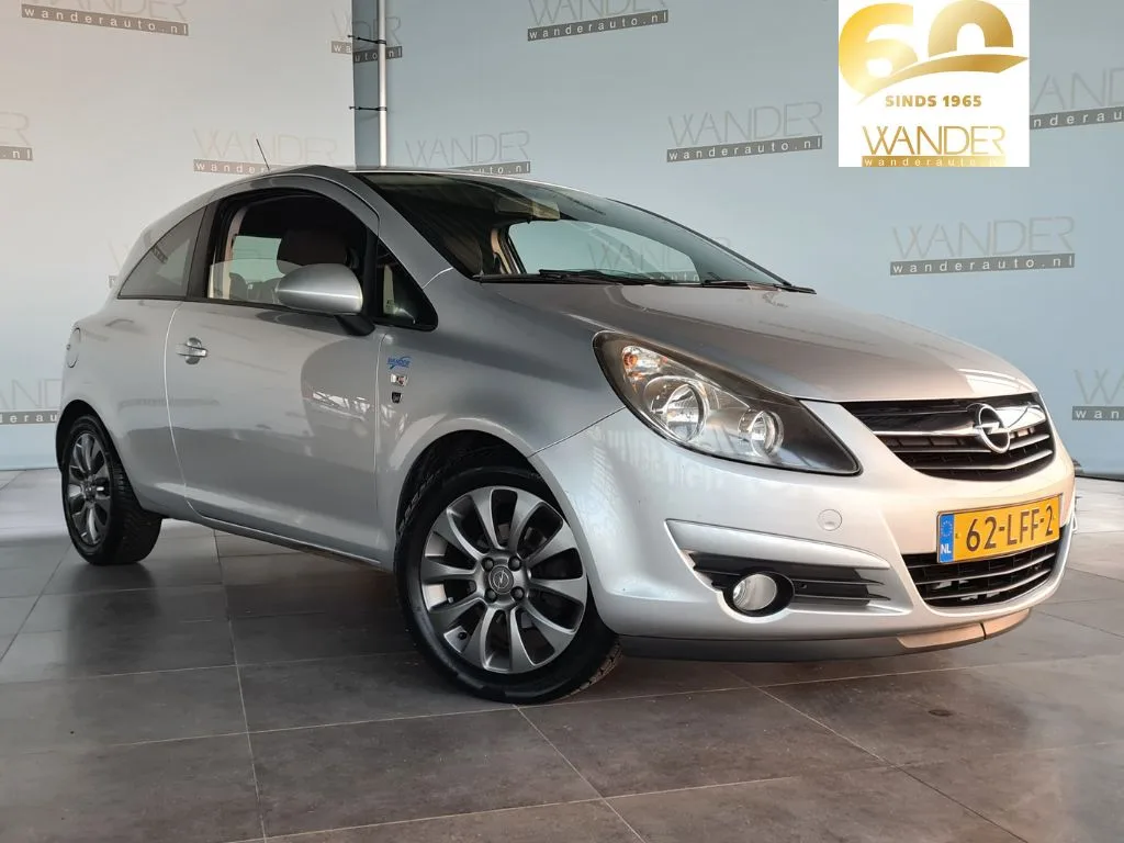 Opel Corsa (2010) — foto 1