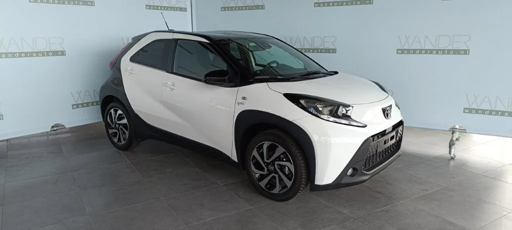 Toyota Aygo X (2024) — foto 1