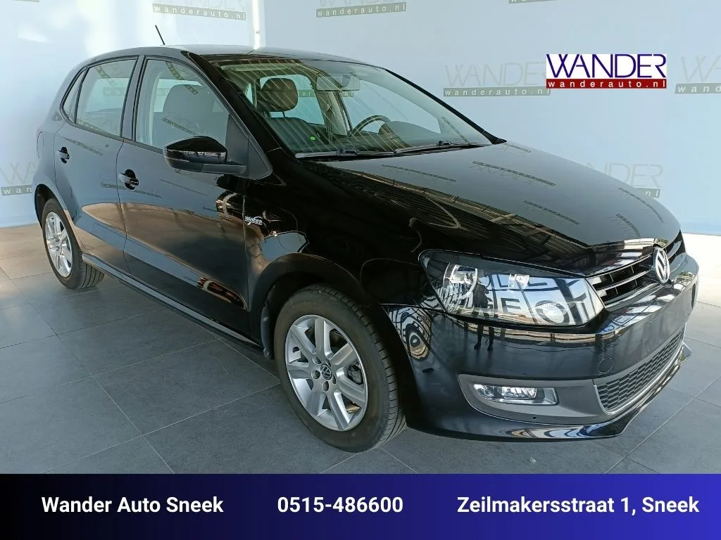 Volkswagen Polo (2013) — foto 1