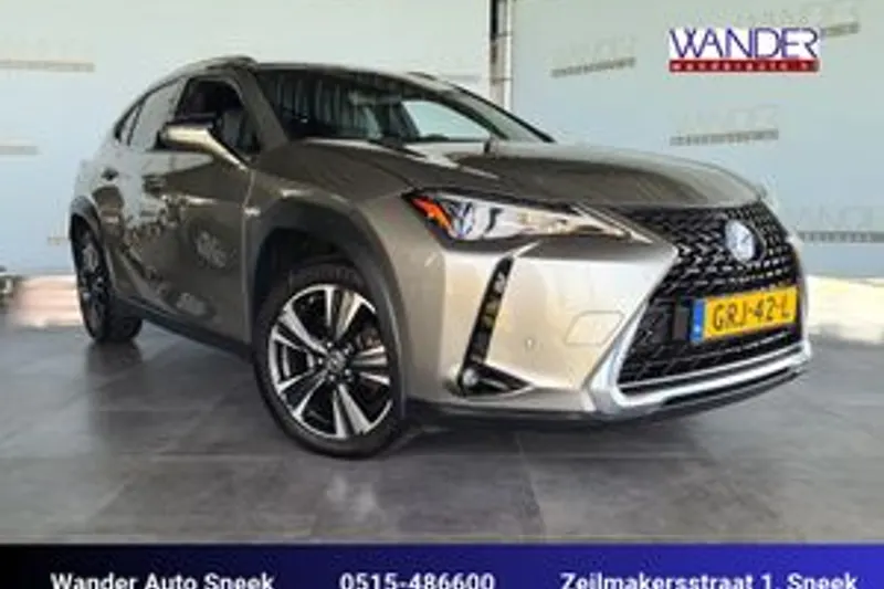 Lexus UX (2022)