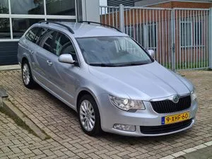 Škoda Superb (2013) — foto 1