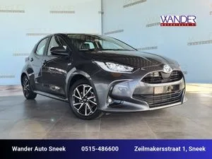 Toyota Yaris (2022) — foto 1