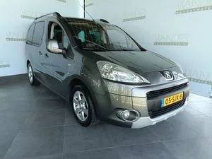 Peugeot Partner (2011) — foto 1
