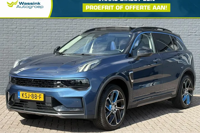 Lynk & Co 01 (2023)