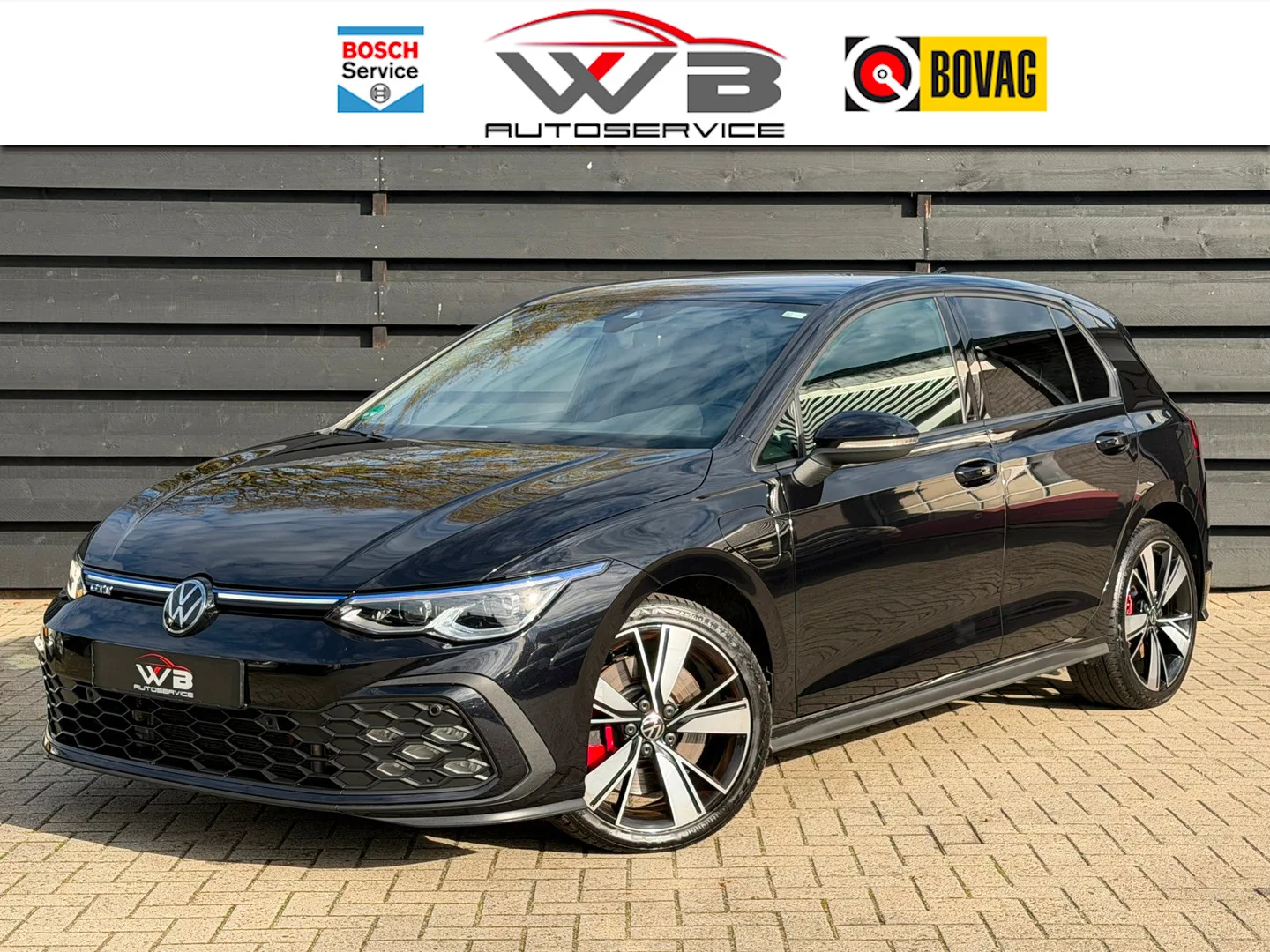Volkswagen Golf (2022) — foto 1