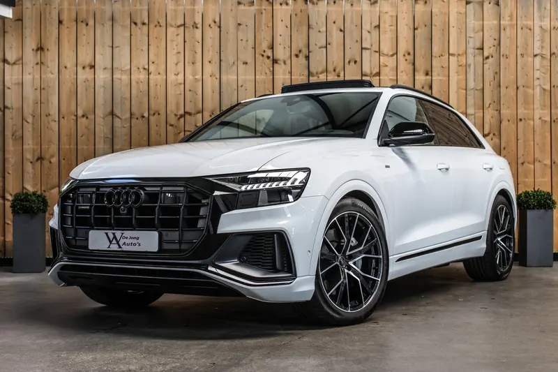 Audi Q8 (2021)