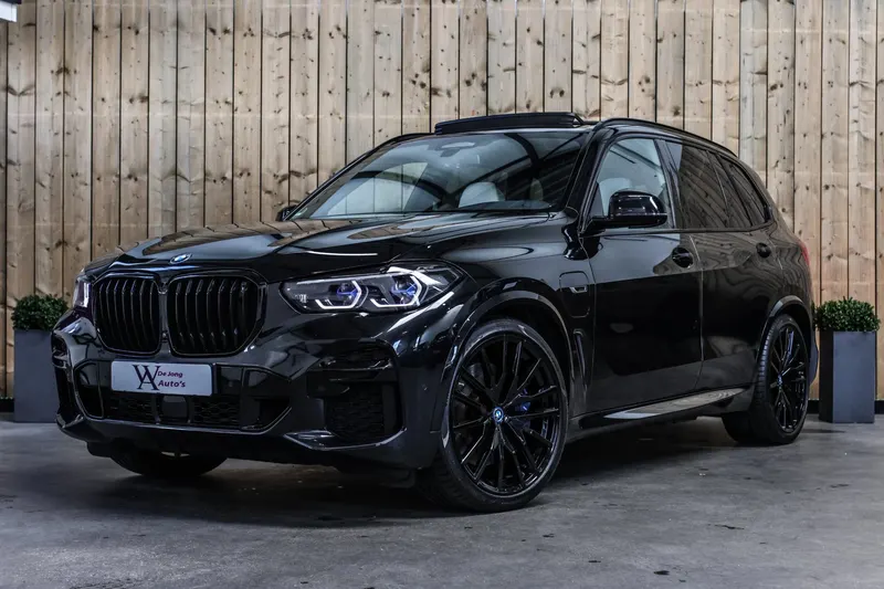 BMW X5 (2022)