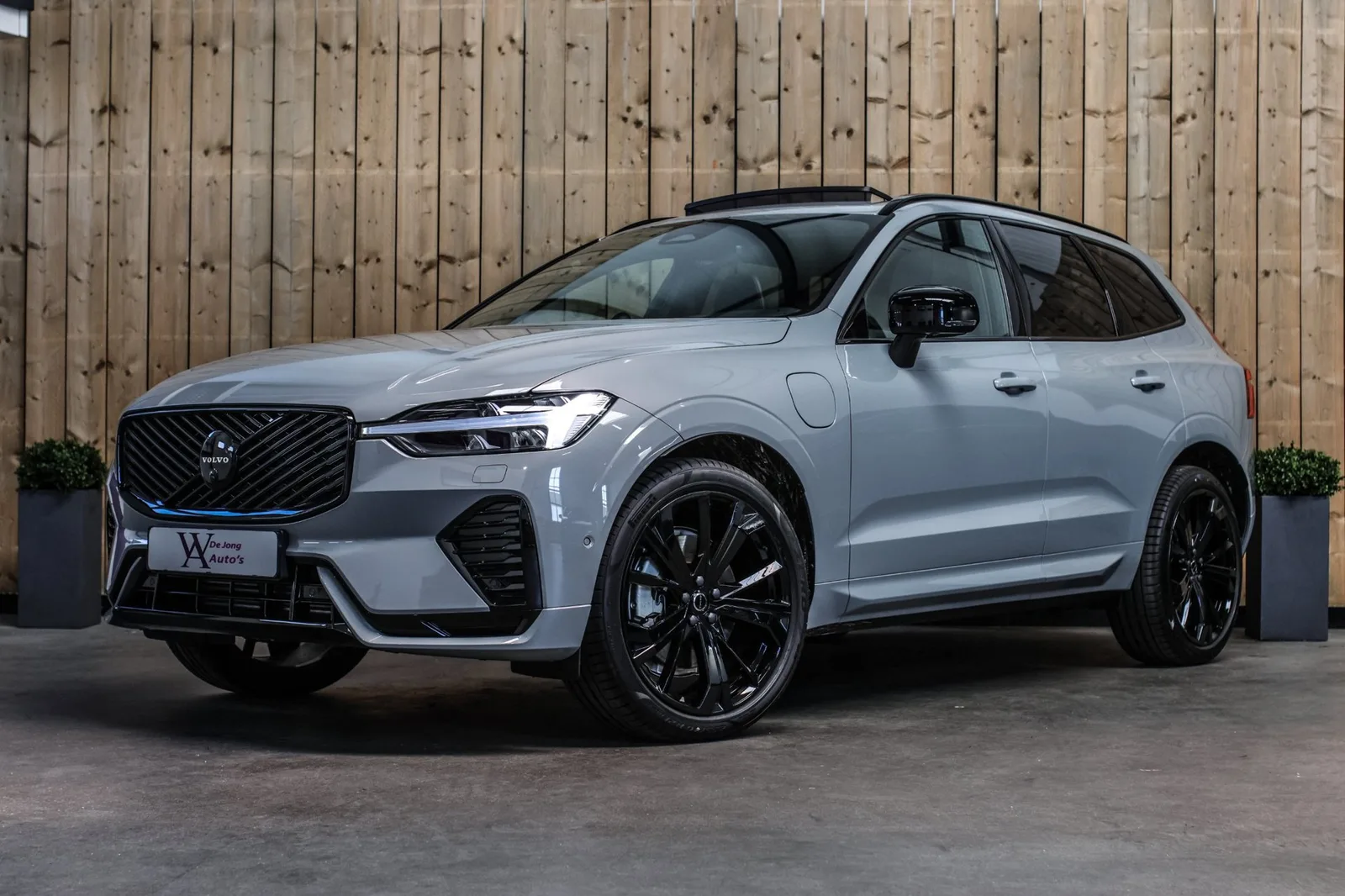 Volvo XC60 (2026) — foto 1