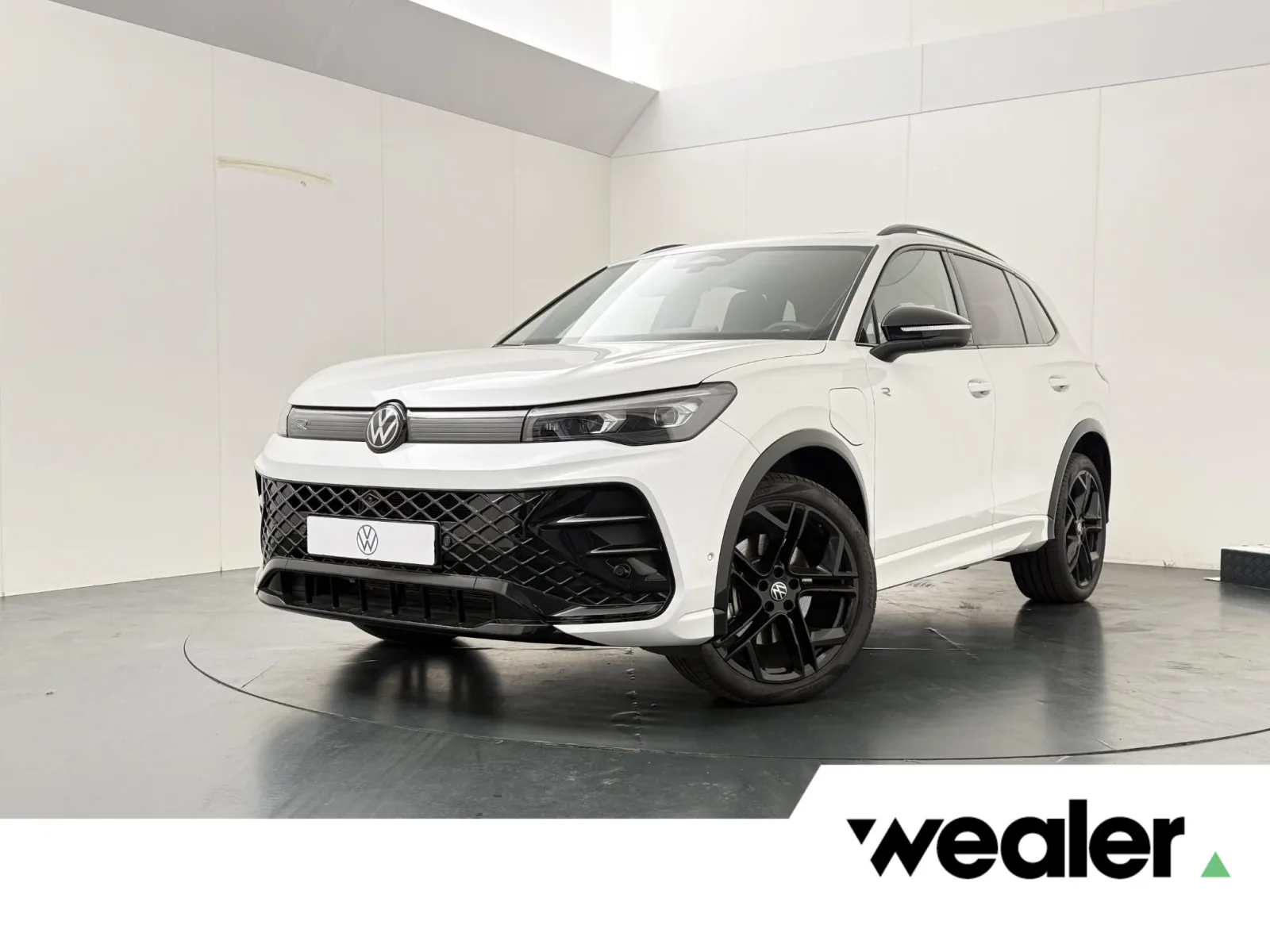 Volkswagen Tiguan (2025) — foto 1