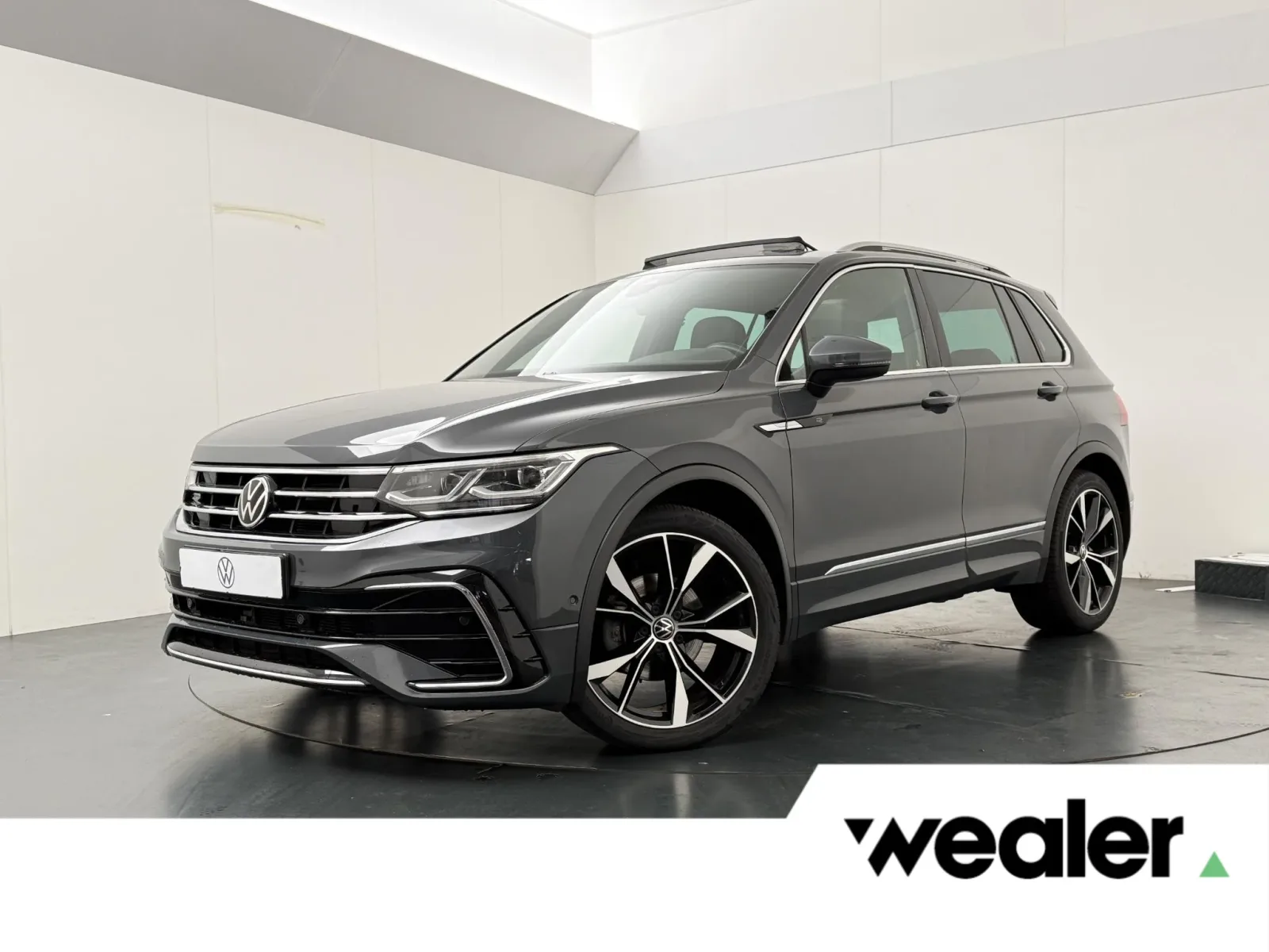 Volkswagen Tiguan (2023) — foto 1