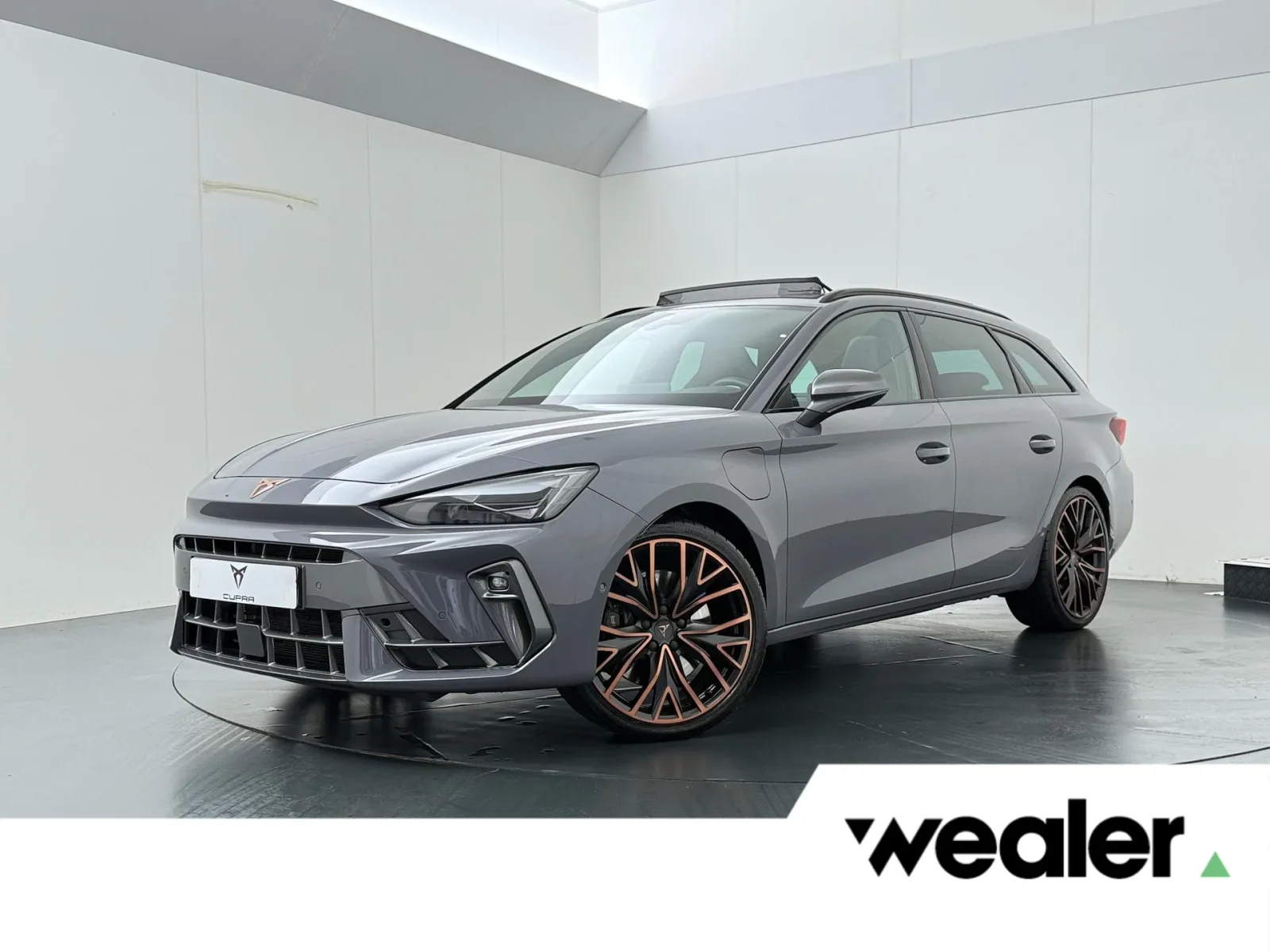CUPRA Leon Sportstourer (2025) — foto 1