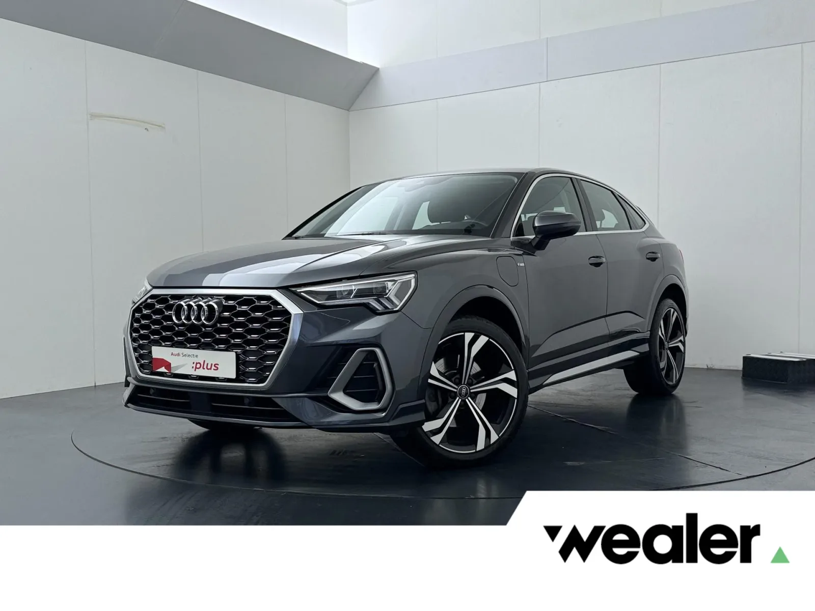 Audi Q3 Sportback (2023) — foto 1