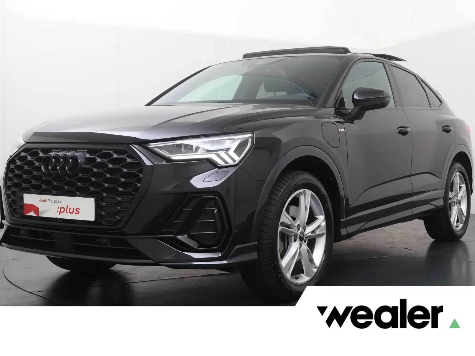 Audi Q3 Sportback (2023) — foto 1