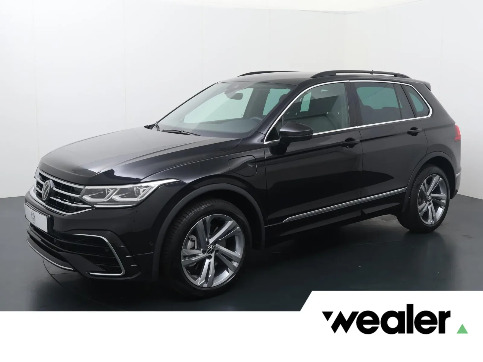Volkswagen Tiguan (2023) — foto 1