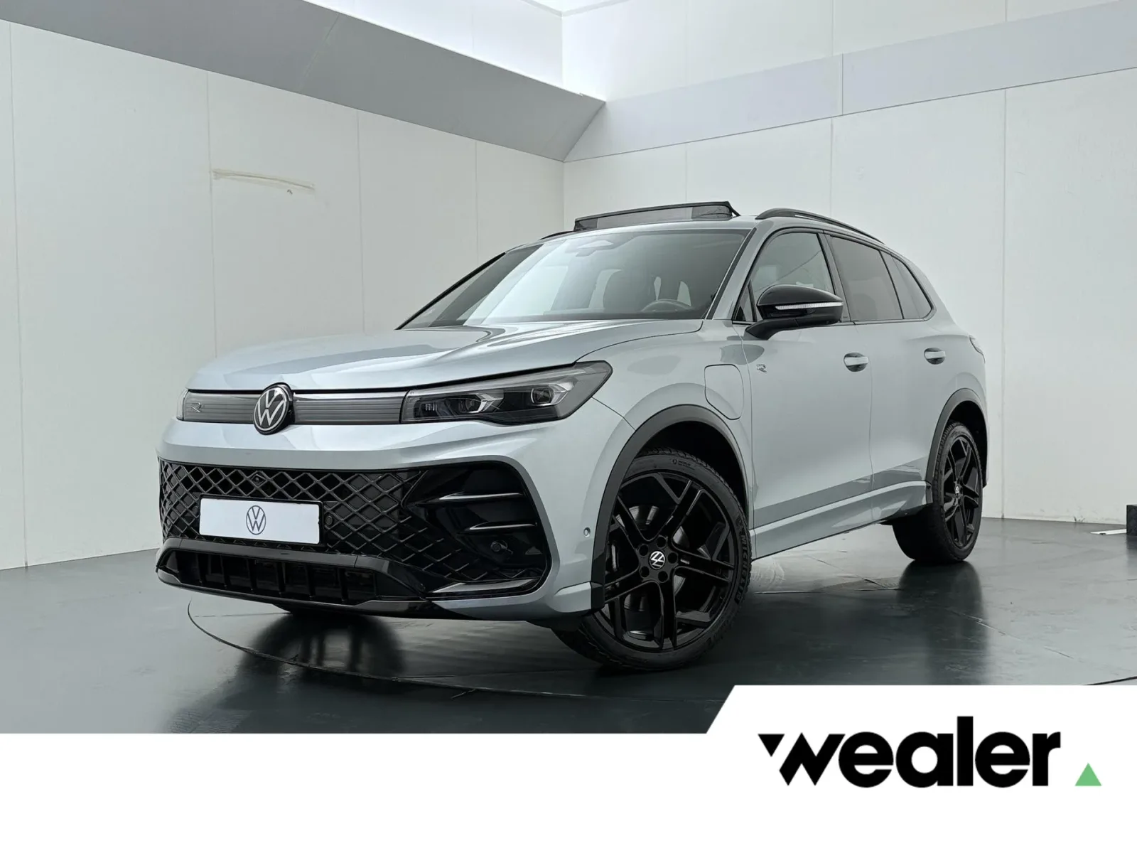 Volkswagen Tiguan (2024) — foto 1