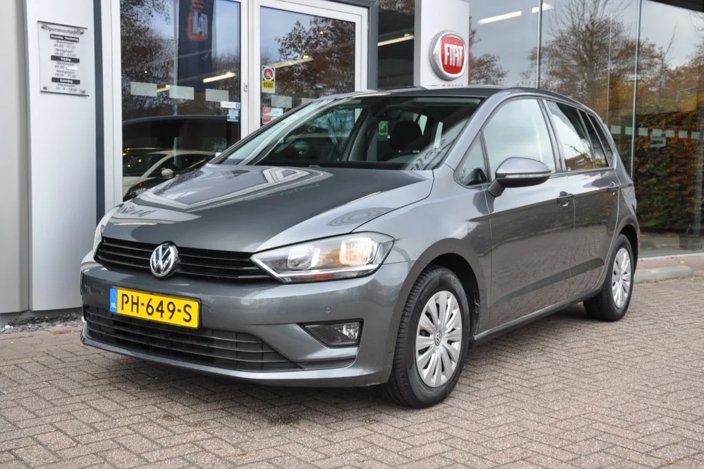 Volkswagen Golf Sportsvan (2017) — foto 1