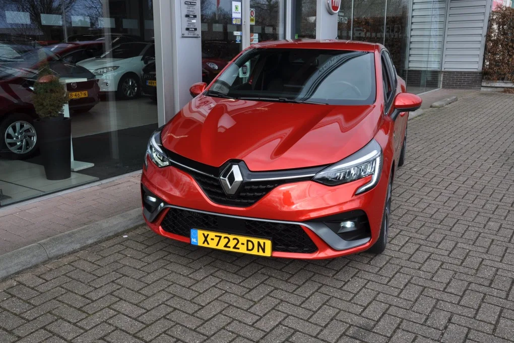 Renault Clio (2022) — foto 1