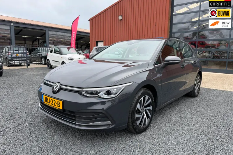 Volkswagen Golf (2022)