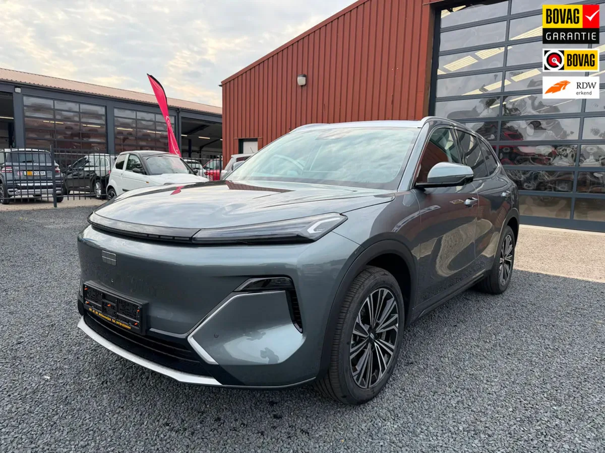 Geely Starray EM-i (2026) — foto 1