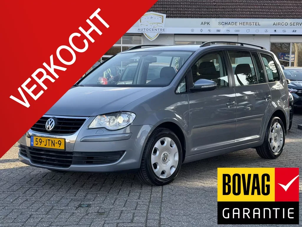 Volkswagen Touran (2009) — foto 1